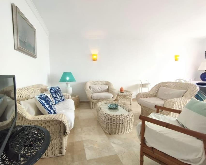 Beautiful 2 Bedroom In Calle Carabeo, Nerja Exterior photo