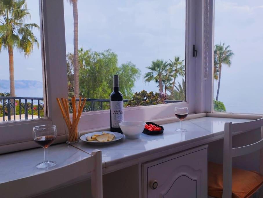 Beautiful 2 Bedroom In Calle Carabeo, Nerja Exterior photo